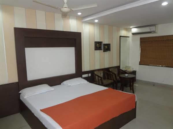 Hotel Athidi Grand Visakhapatnam Exterior foto